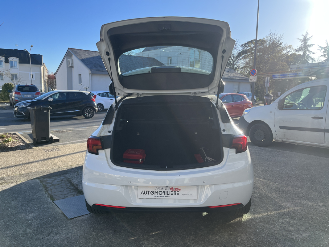 Opel Astra — 9