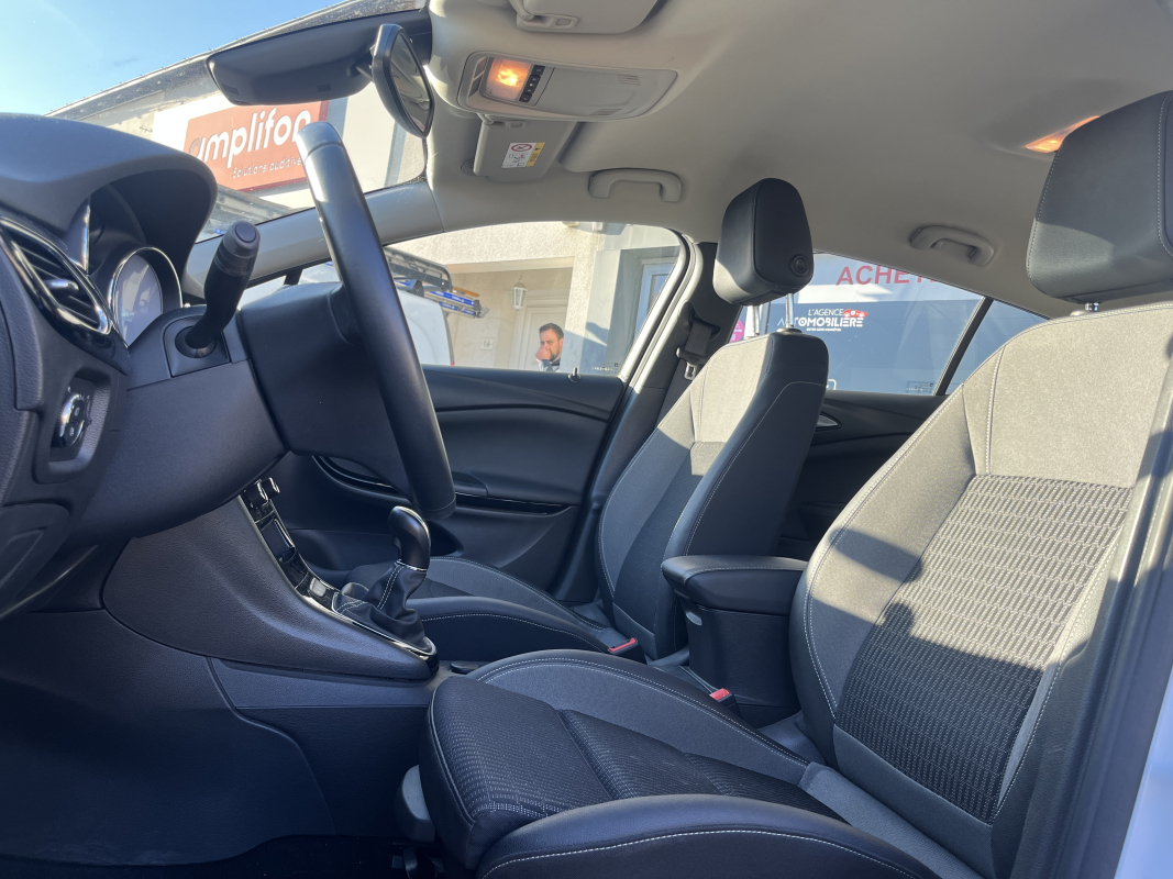 Opel Astra — 11