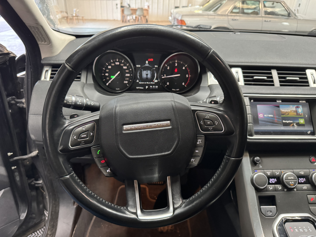 Land Rover Range Rover Evoque — 21