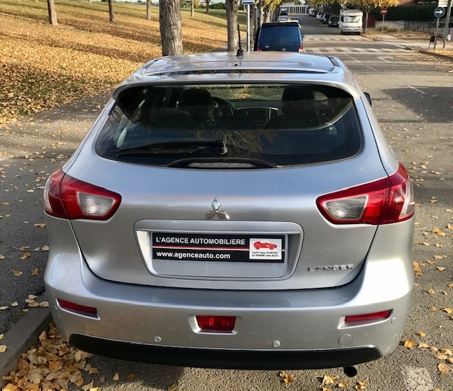Mitsubishi Lancer — 8