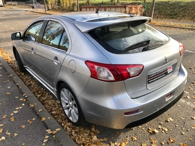 Mitsubishi Lancer — 6