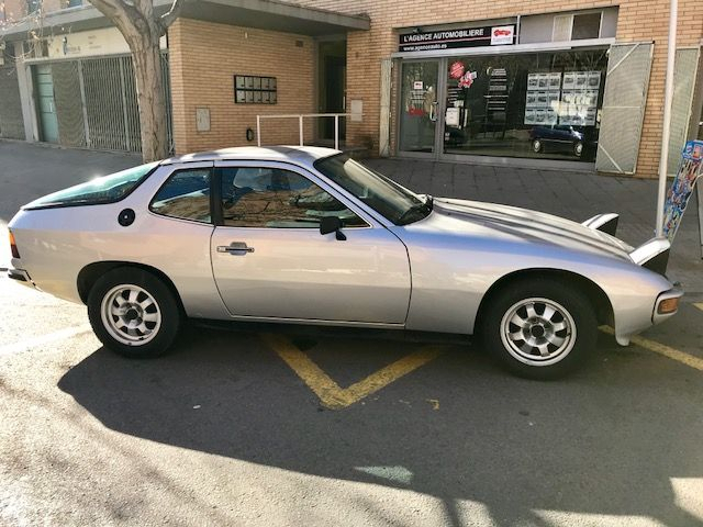 Porsche 924 — 4