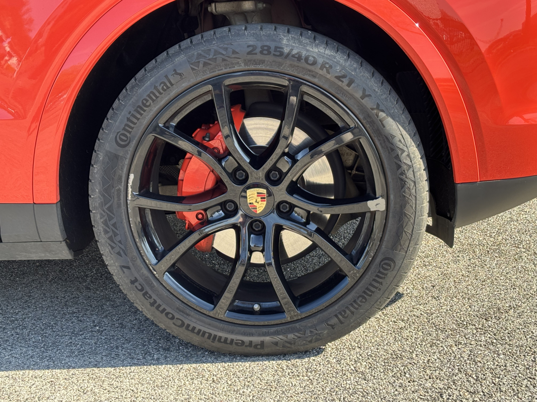 Porsche Cayenne — 36