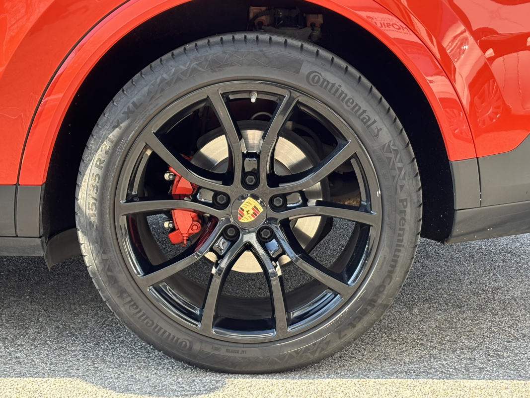 Porsche Cayenne — 35