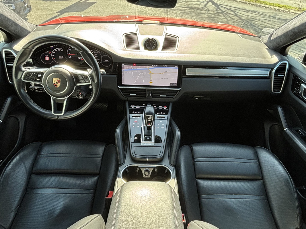 Porsche Cayenne — 11