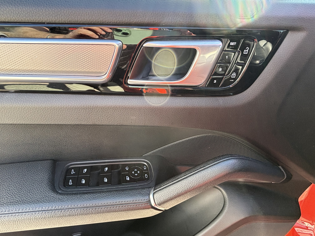 Porsche Cayenne — 21