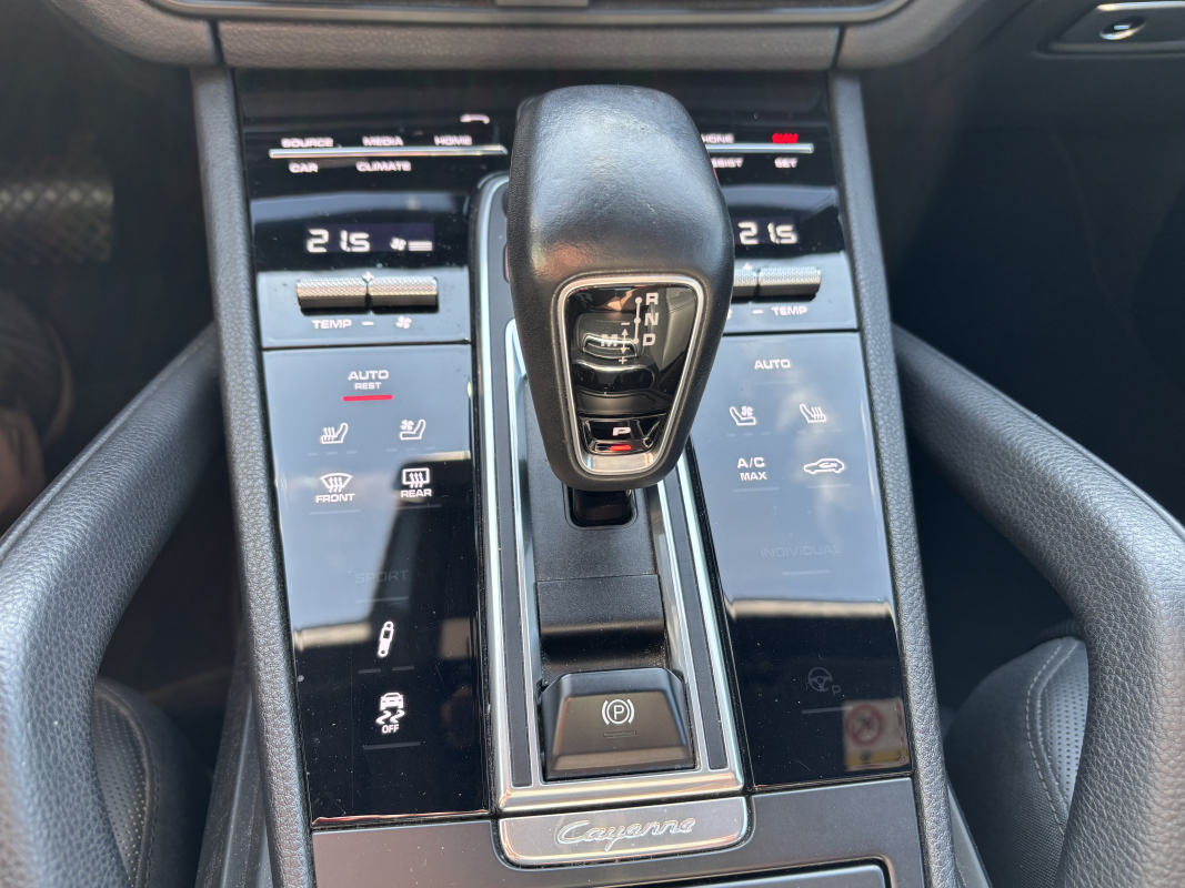 Porsche Cayenne — 20
