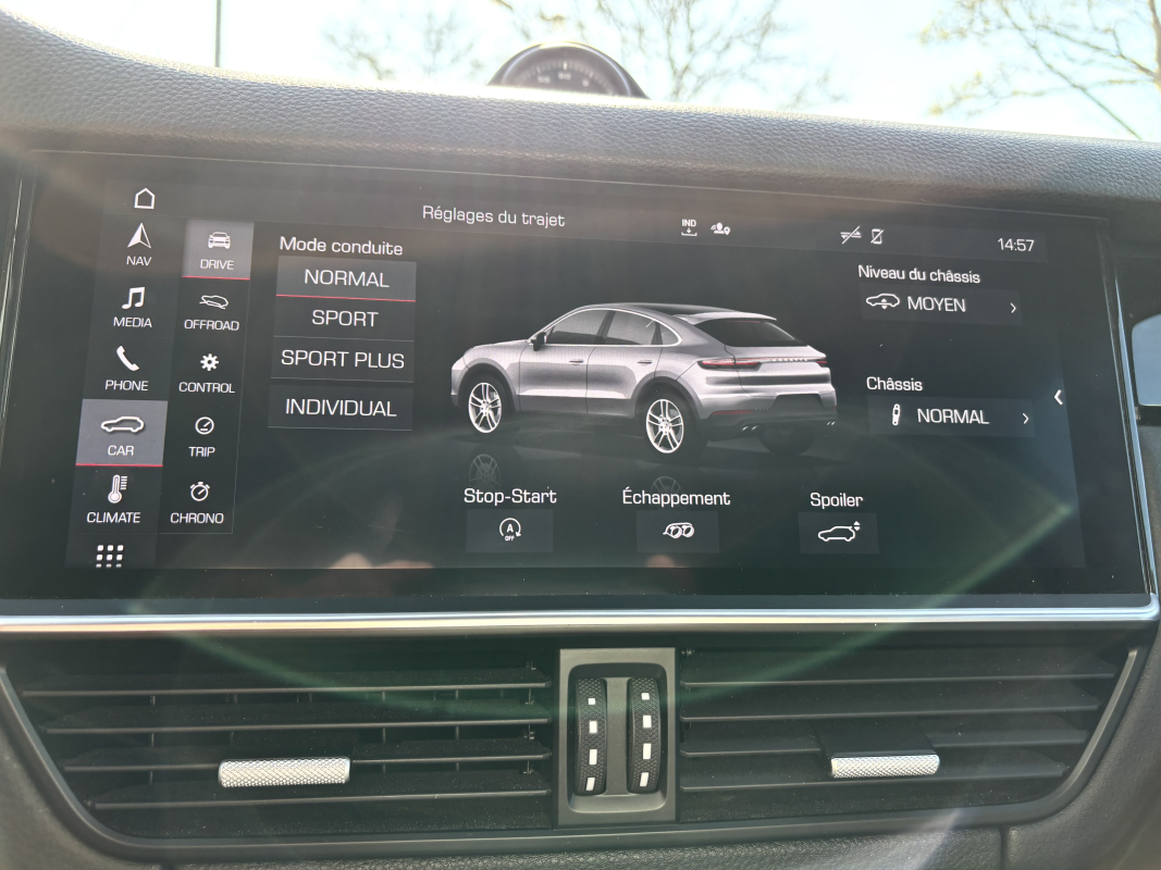 Porsche Cayenne — 26