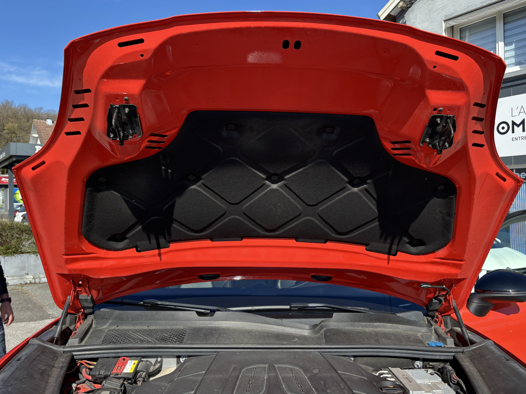 Porsche Cayenne — 34