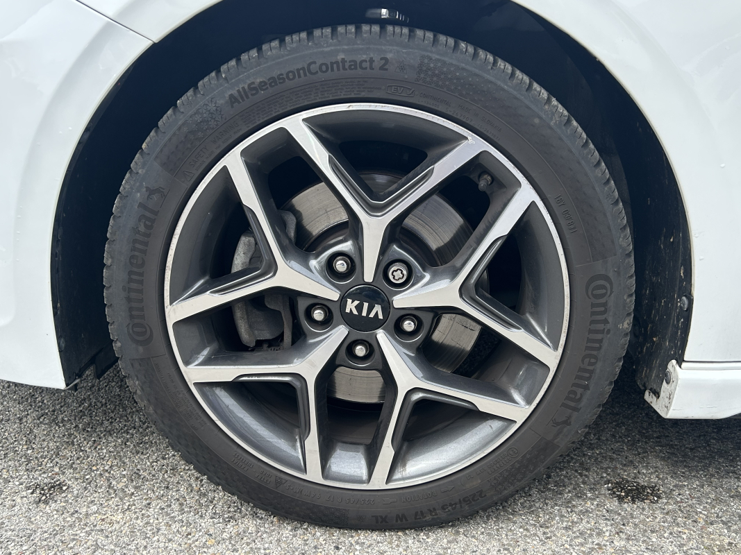 Kia Ceed — 13