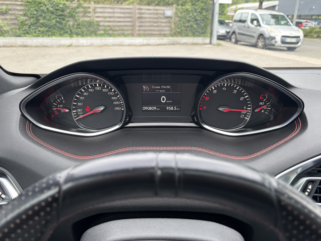 Peugeot 308 — 19