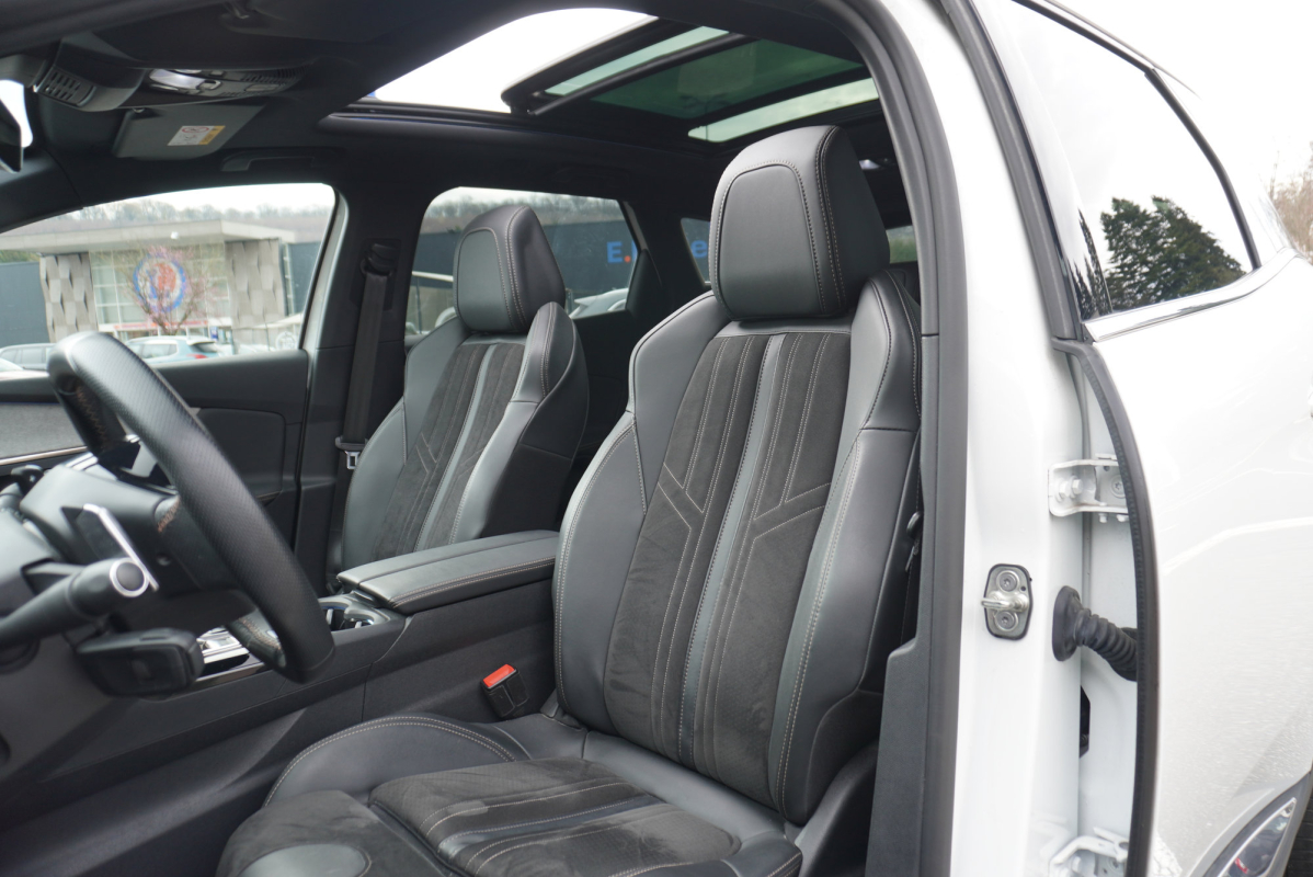 Peugeot 3008 — 11
