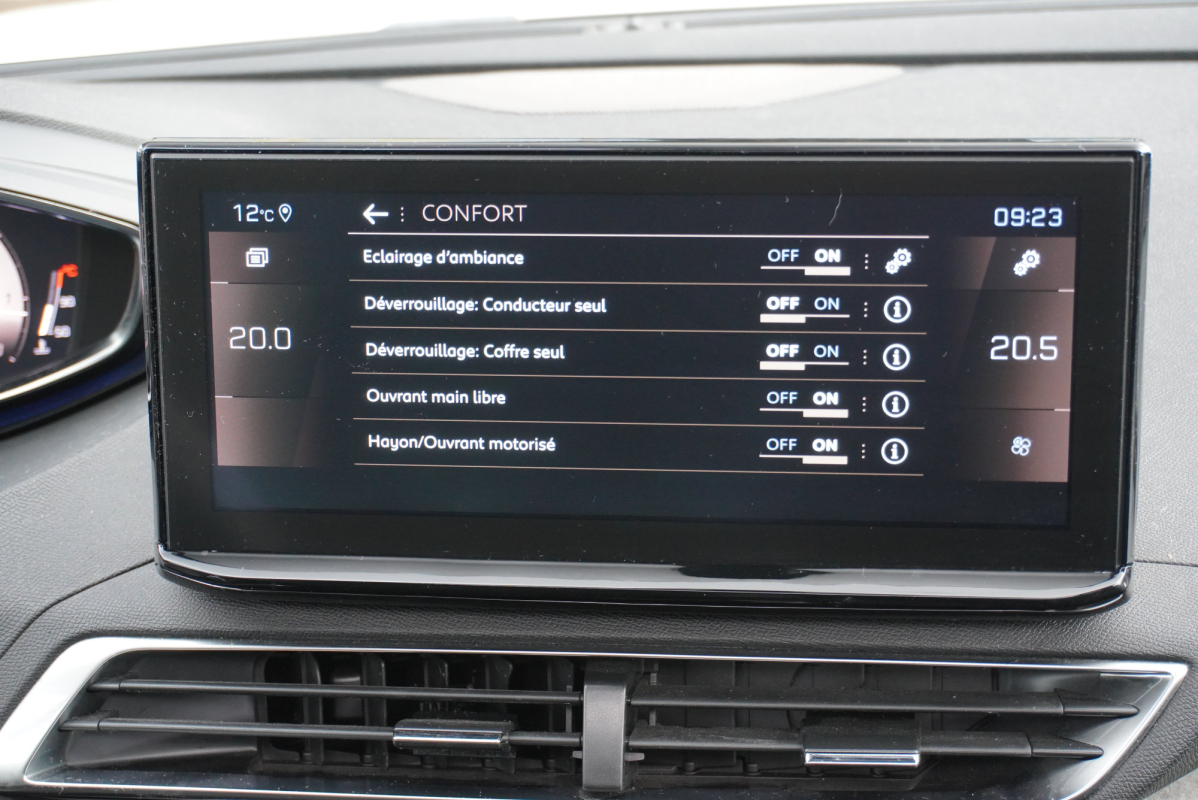 Peugeot 3008 — 25