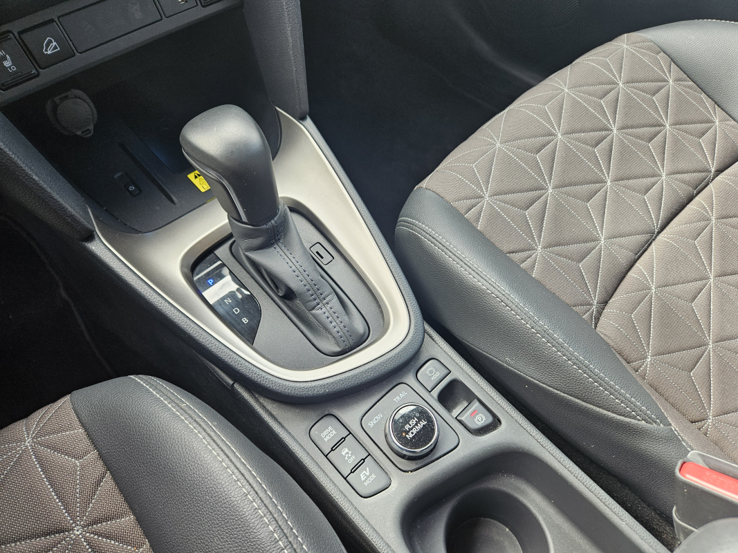 Toyota Yaris Cross — 34