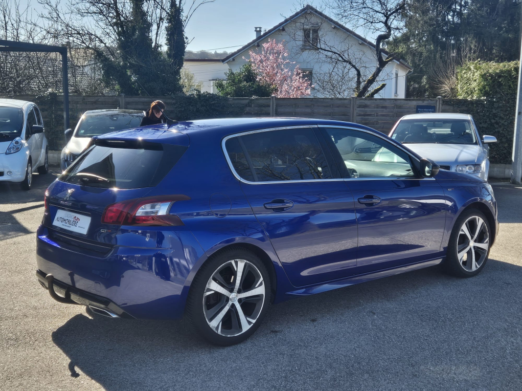 Peugeot 308 — 7