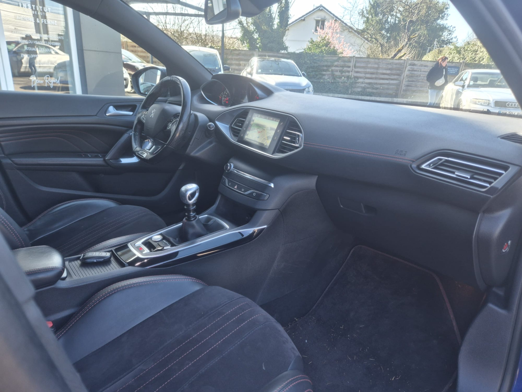 Peugeot 308 — 13