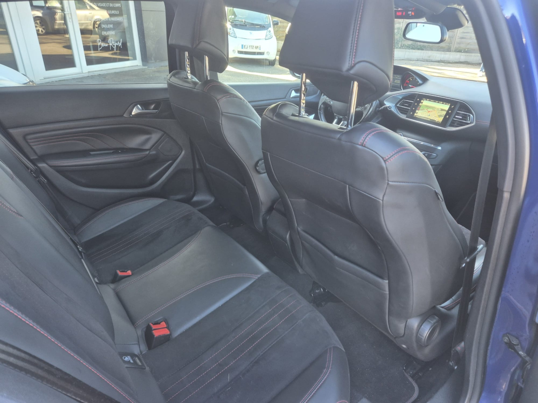Peugeot 308 — 16