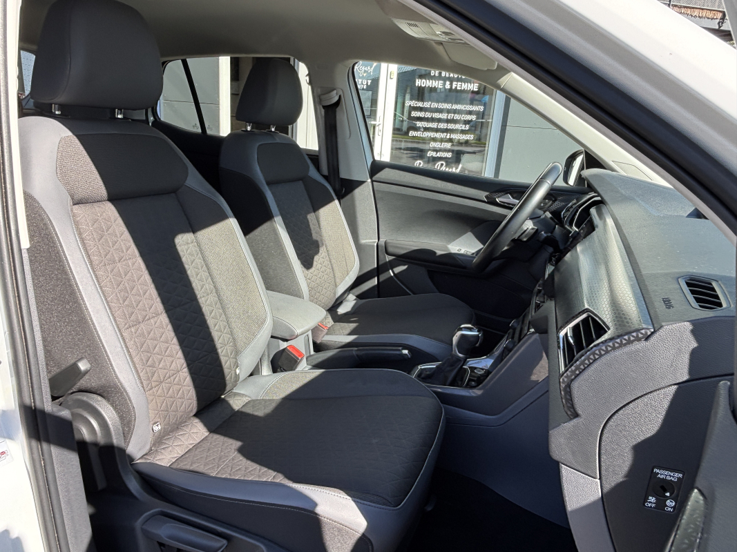 Volkswagen T-Cross — 15