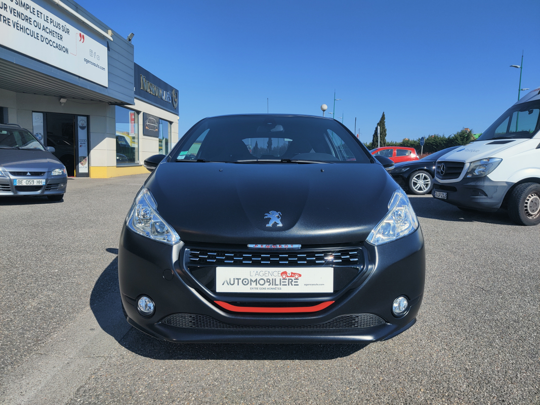 Peugeot 208 — 2
