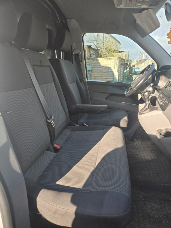Volkswagen Transporter — 8