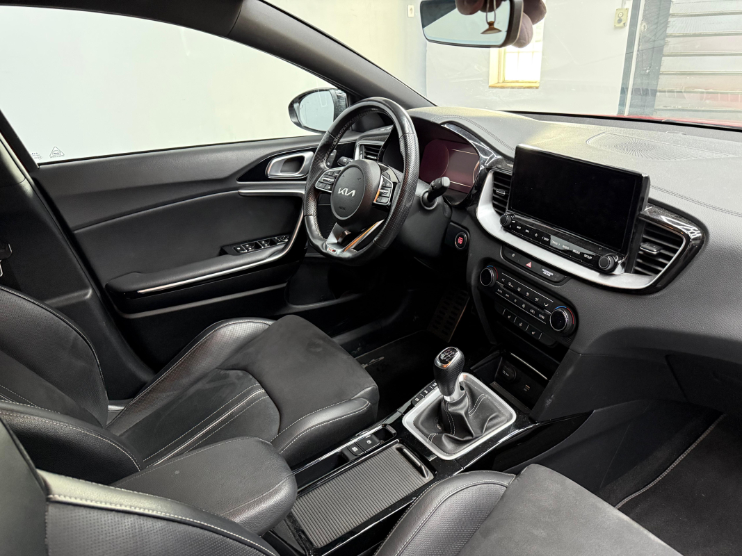 Kia Ceed — 18
