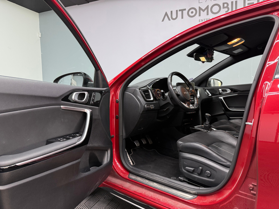 Kia Ceed — 11