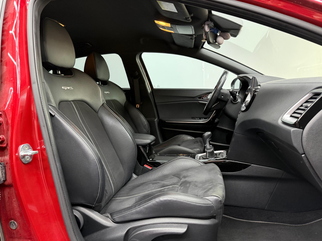 Kia Ceed — 16