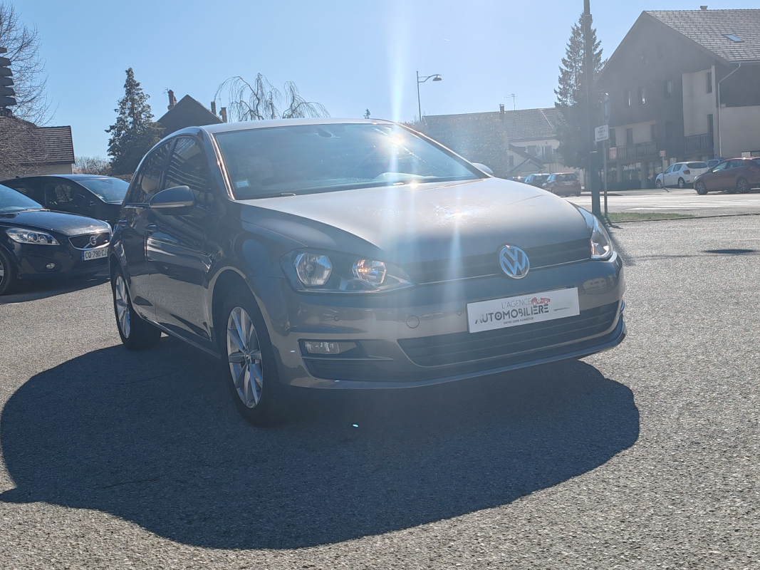 Volkswagen Golf — 7