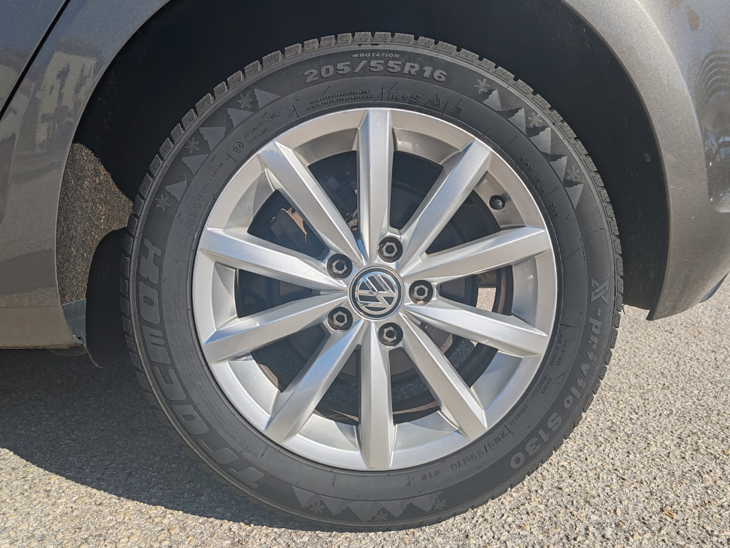 Volkswagen Golf — 34