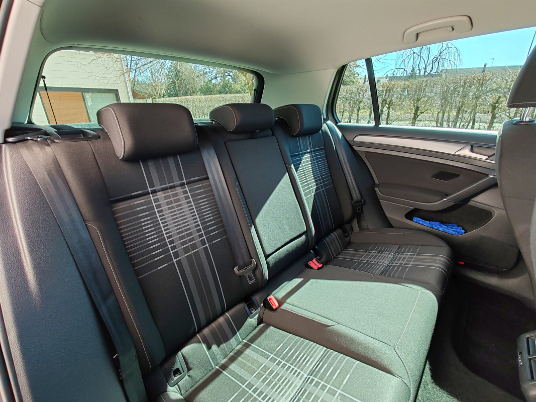 Volkswagen Golf — 20