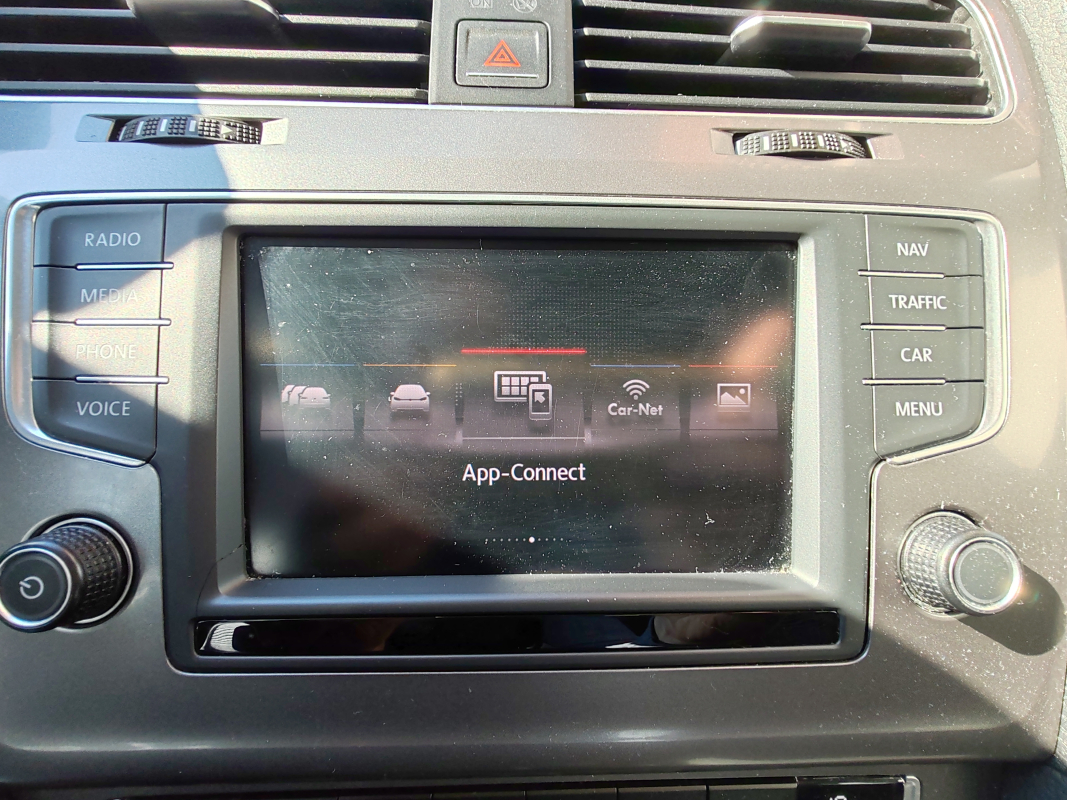 Volkswagen Golf — 28