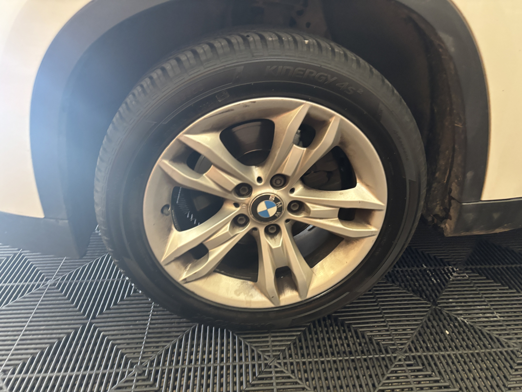 Bmw X1 — 24