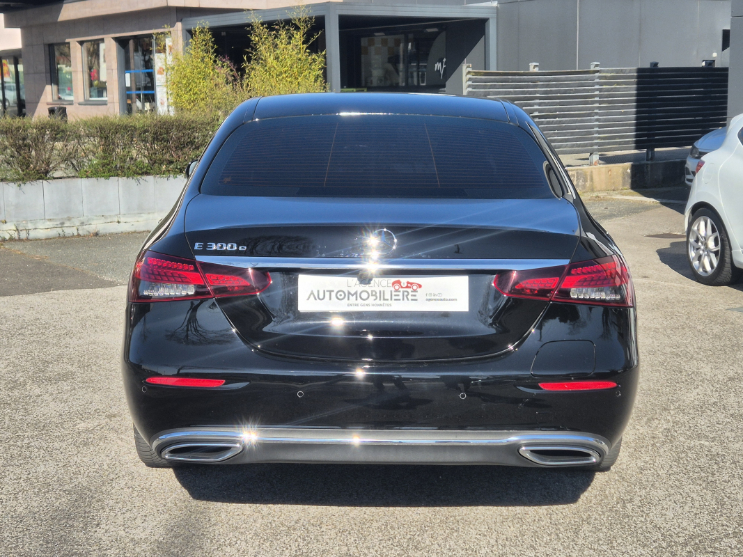 Mercedes Classe E — 29