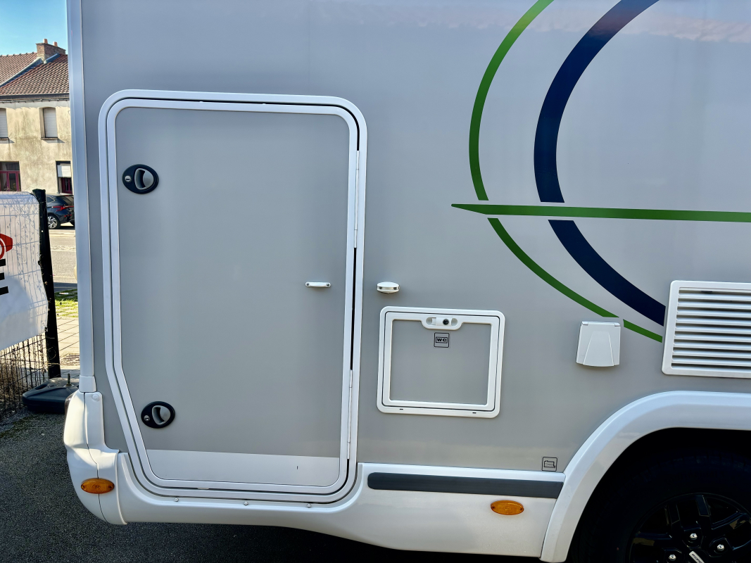 Ford Chausson Titanium 640 — 32