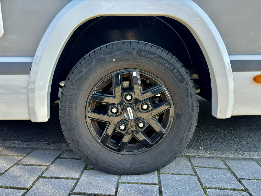 Ford Chausson Titanium 640 — 37