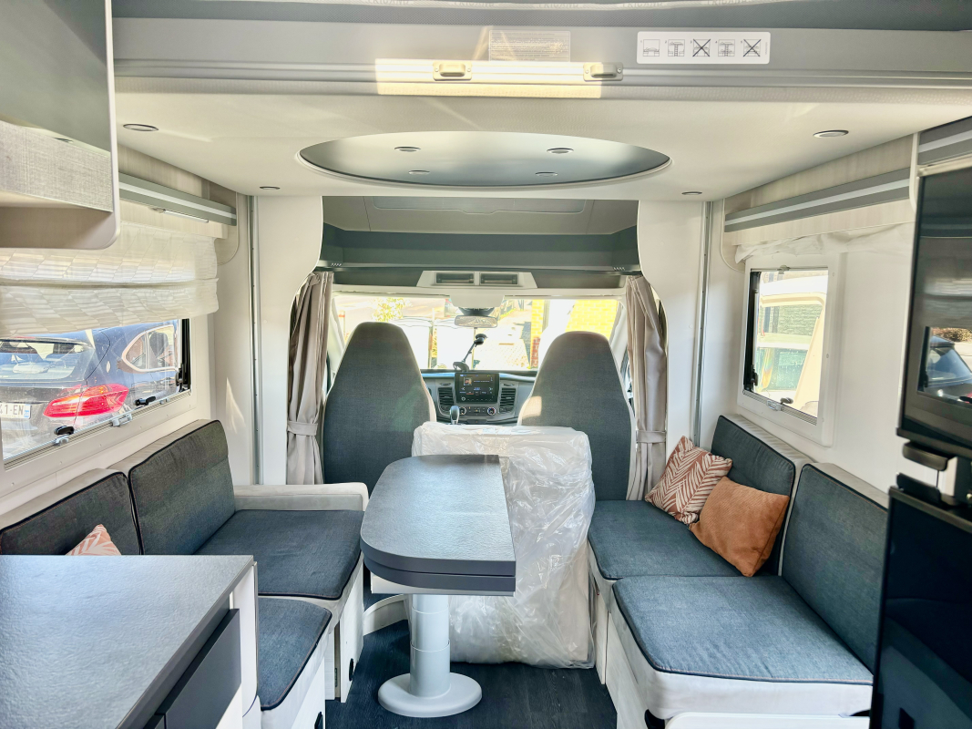 Ford Chausson Titanium 640 — 9