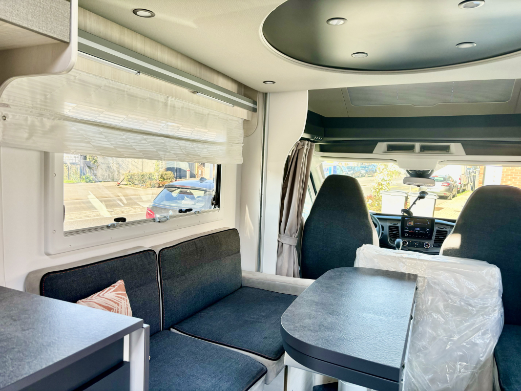 Ford Chausson Titanium 640 — 12