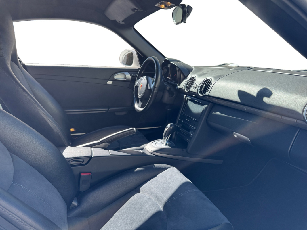 Porsche Cayman — 14