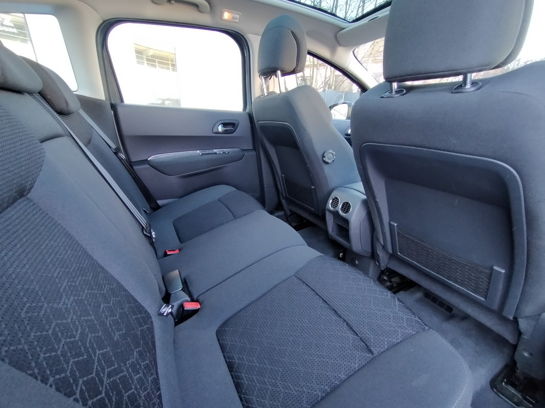 Peugeot 3008 — 14