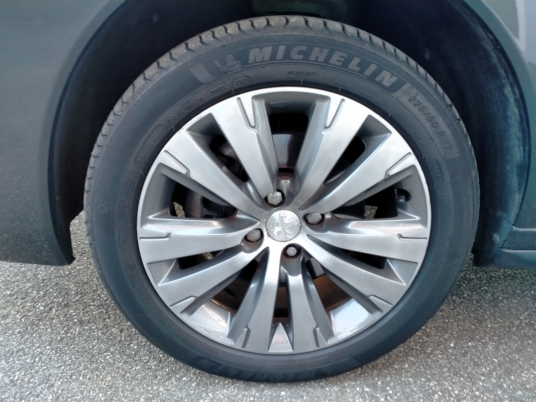 Peugeot 3008 — 29