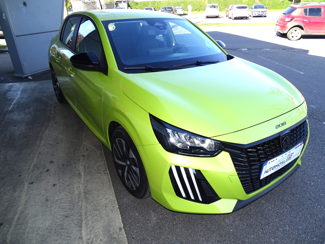 Peugeot 208 — 5