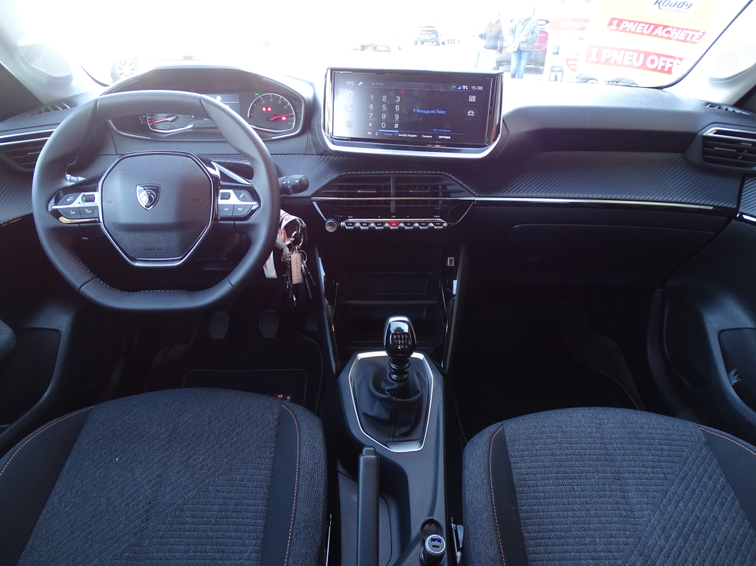 Peugeot 208 — 25