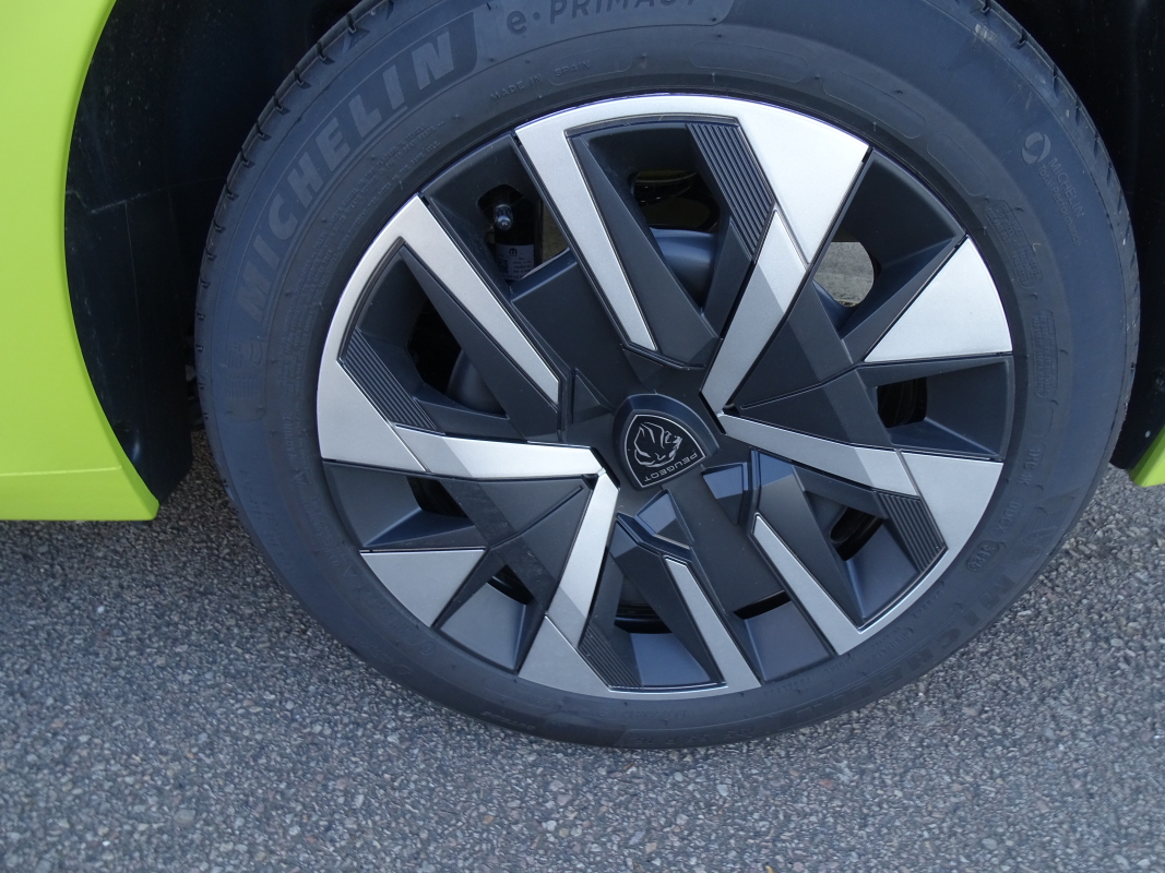 Peugeot 208 — 37