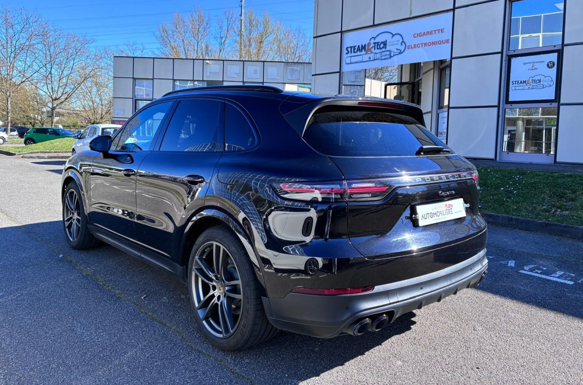 Porsche Cayenne — 5