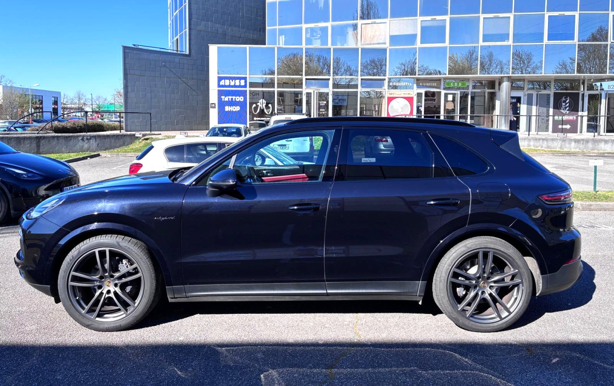 Porsche Cayenne — 6