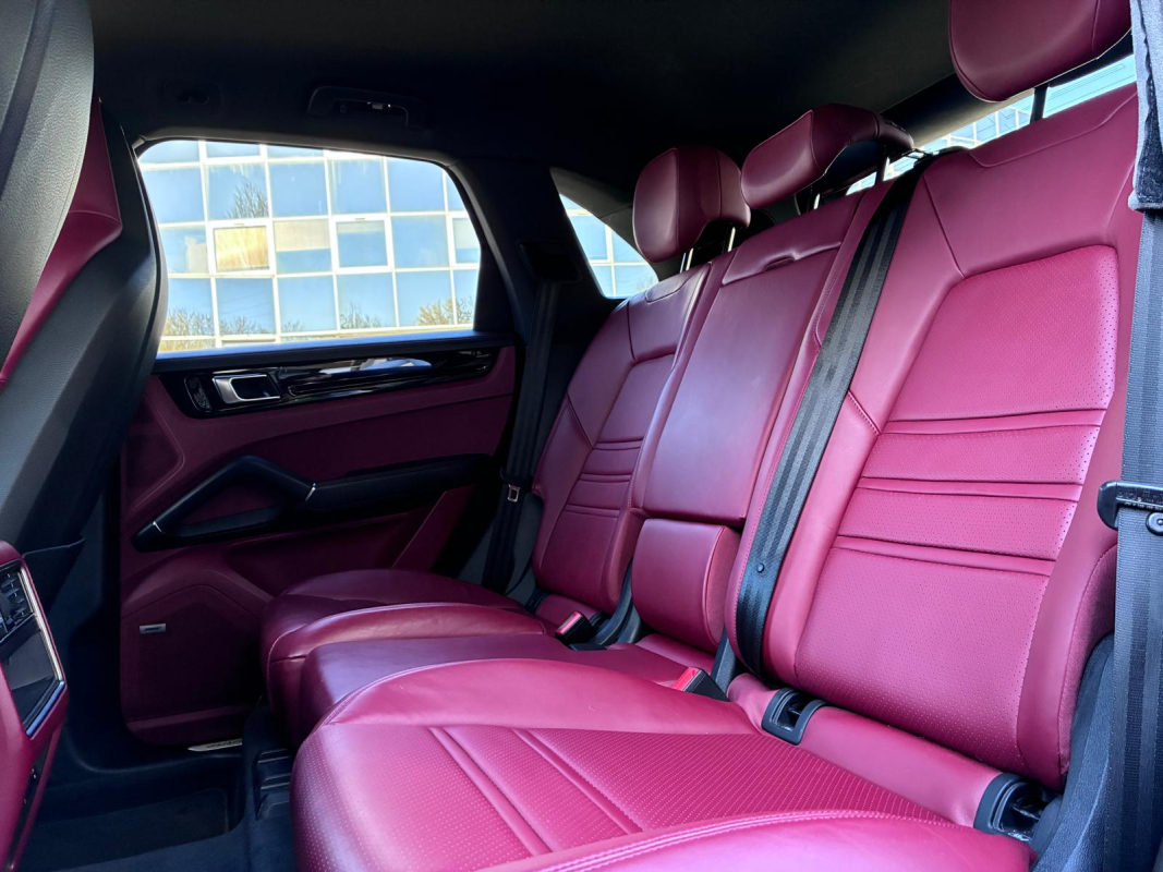 Porsche Cayenne — 15