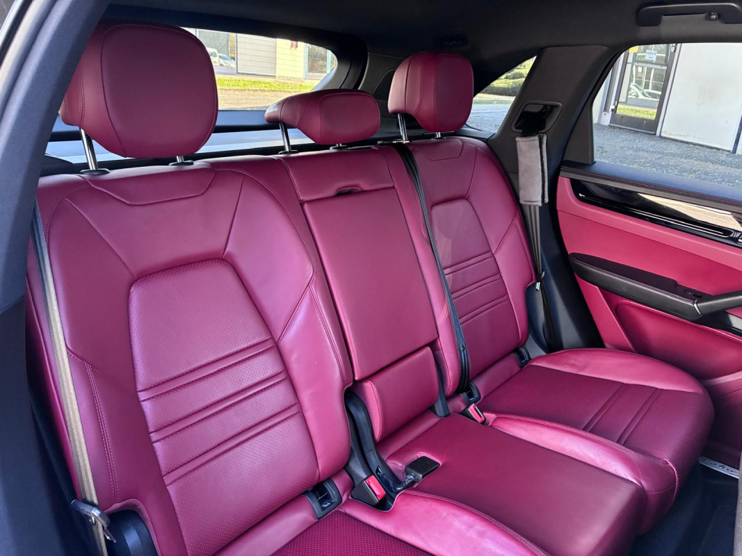 Porsche Cayenne — 16