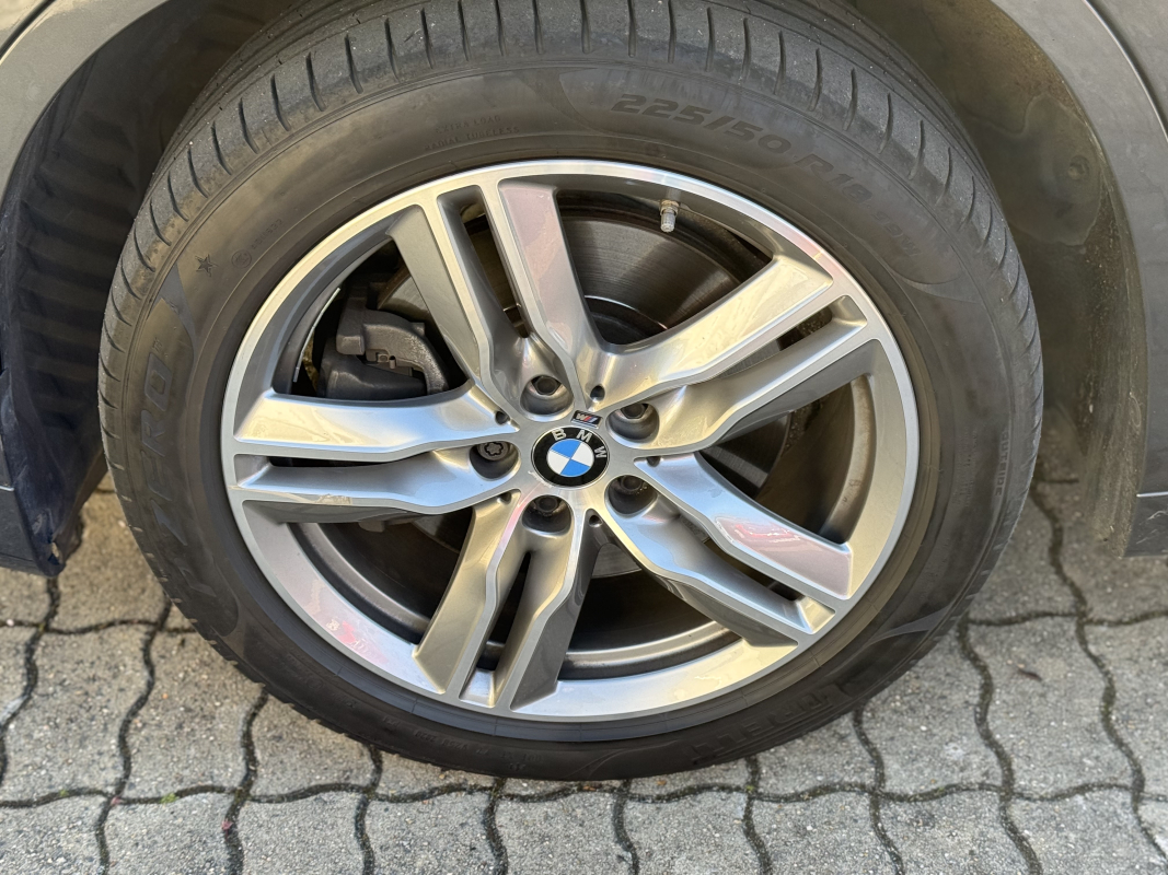 Bmw X1 — 22