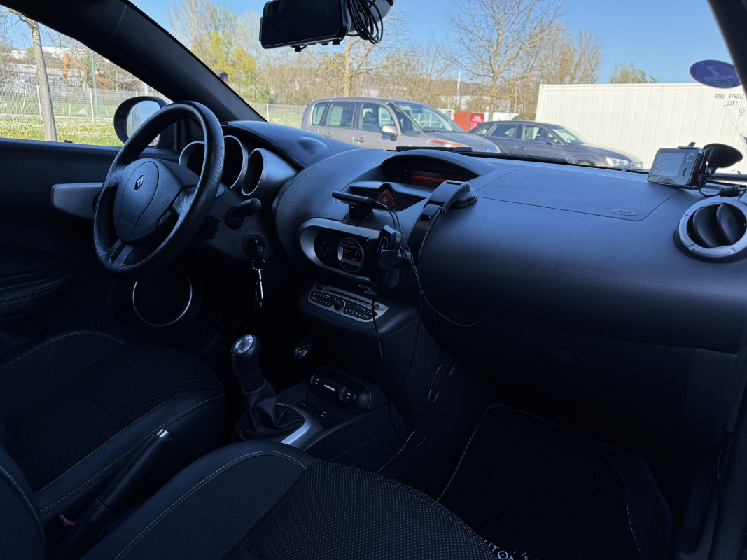 Renault Wind — 20