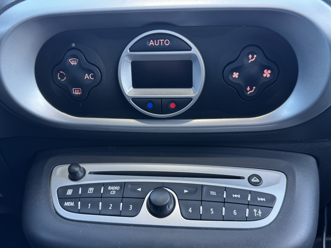 Renault Wind — 21